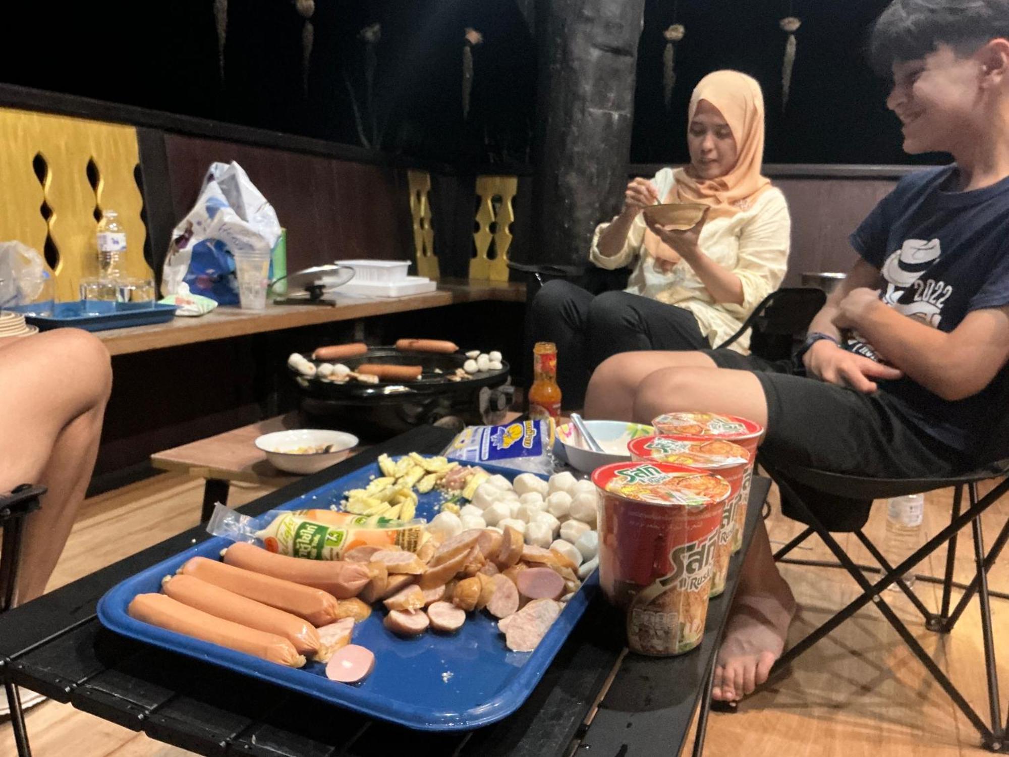 โฮมสเตย์บ้านนายสิงโตเขาคูหา Ban Khu Ha Nai Esterno foto