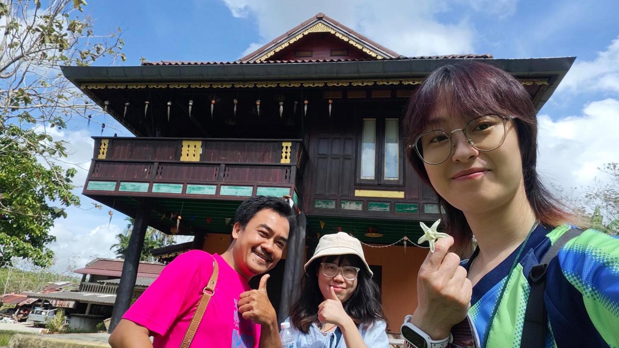 โฮมสเตย์บ้านนายสิงโตเขาคูหา Ban Khu Ha Nai Esterno foto