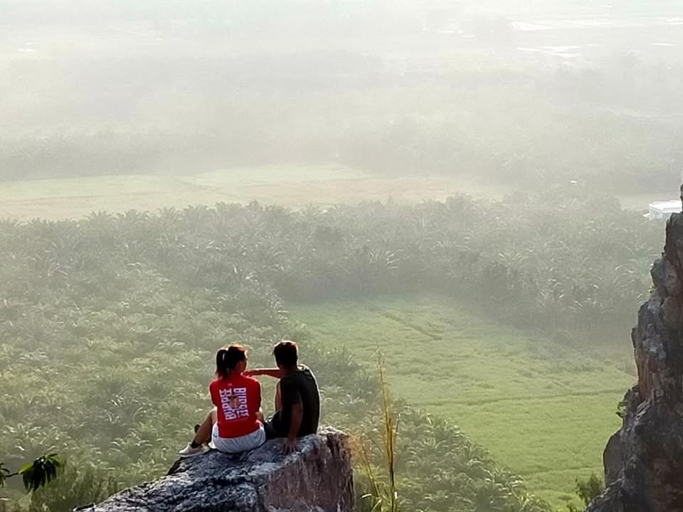 โฮมสเตย์บ้านนายสิงโตเขาคูหา Ban Khu Ha Nai Esterno foto